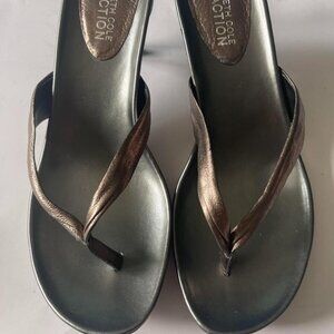 Brand New Kenneth Cole Reaction Bronze Strap Sandals (Size 6)